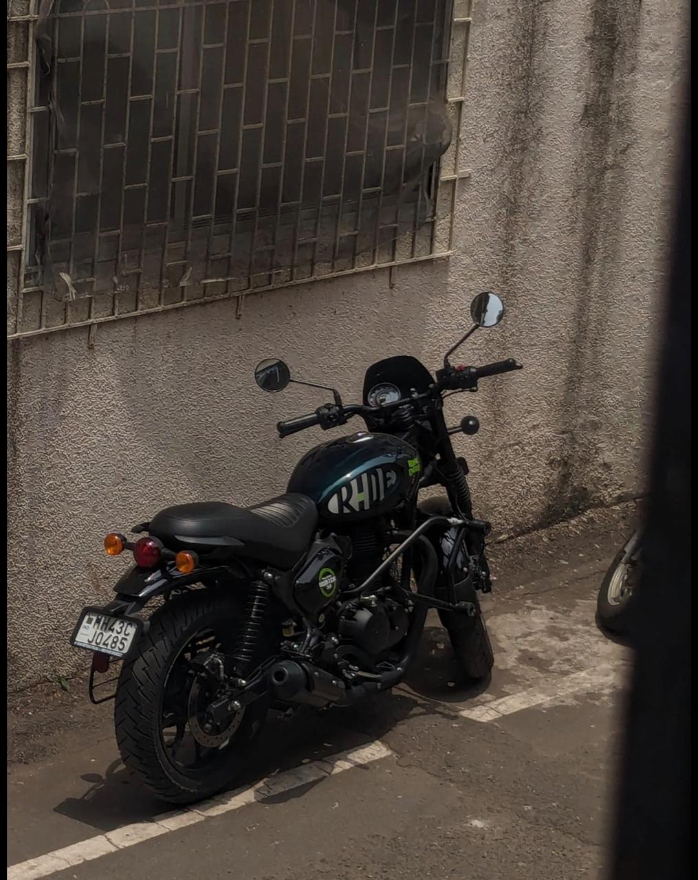 Royal Enfield Hunter 350 1
